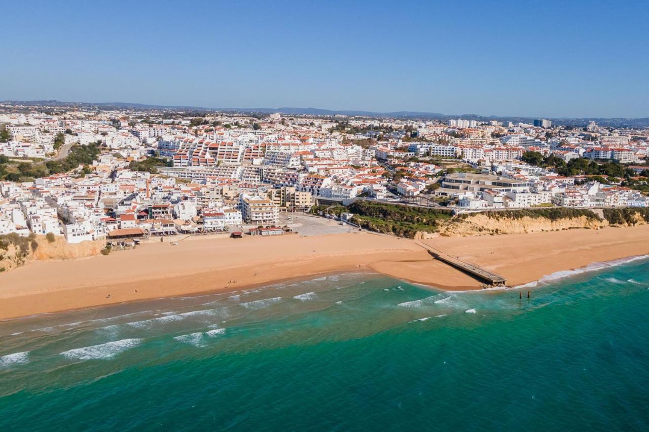 Typical T2 In Albufeira W/ Balcony By Lovelystay 외부 사진