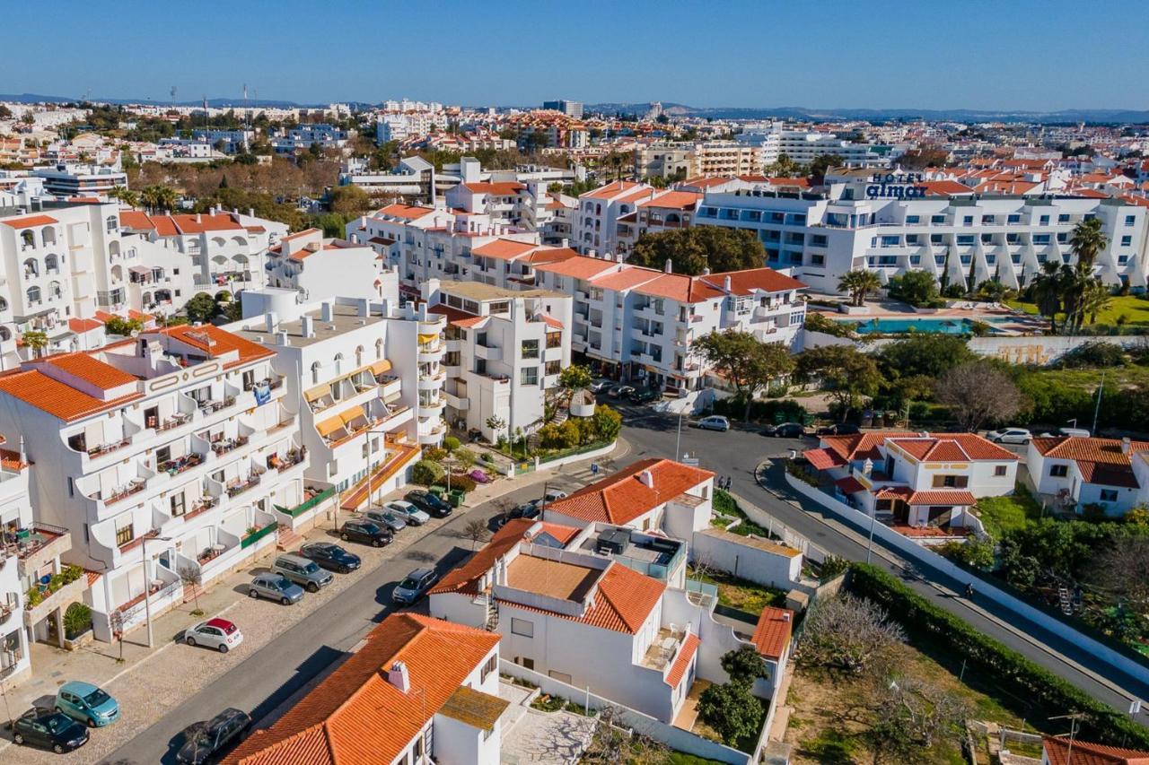 Typical T2 In Albufeira W/ Balcony By Lovelystay 외부 사진